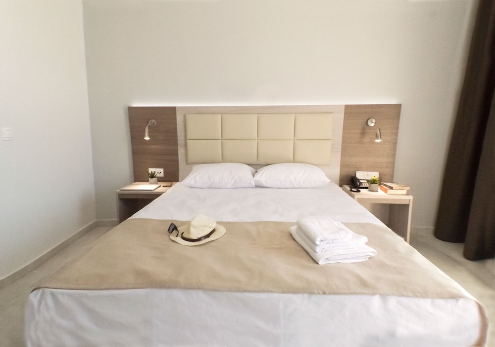 Double Room - Photo 3