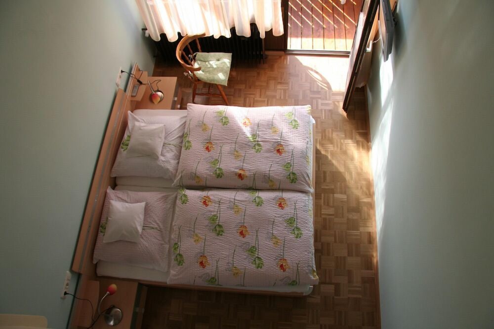 Traditional Double Room, Multiple Beds, Non Smoking, Courtyard View photo 1