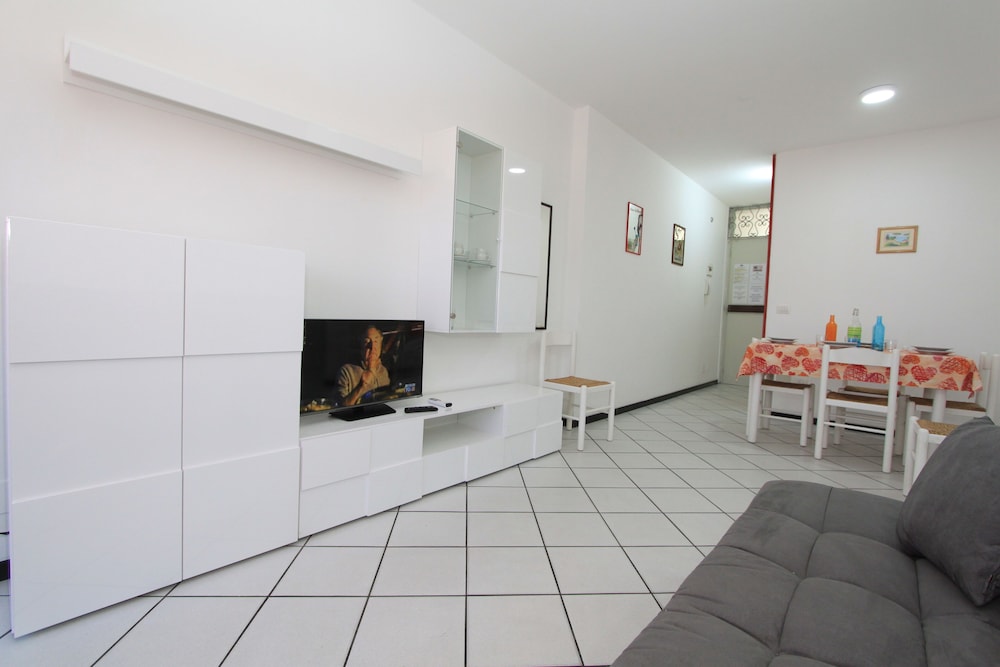 Classic Apartment, 2 Bedrooms (Eco 49) photo 1