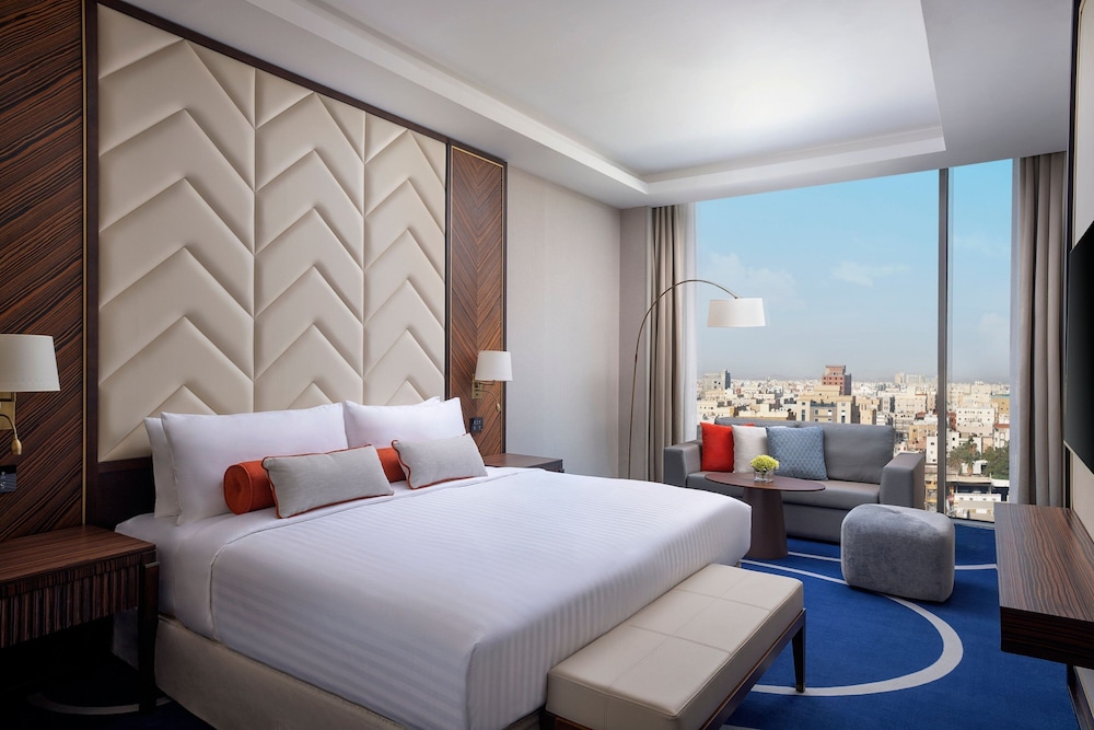 Executive Room, 1 King Bed - Photo 1