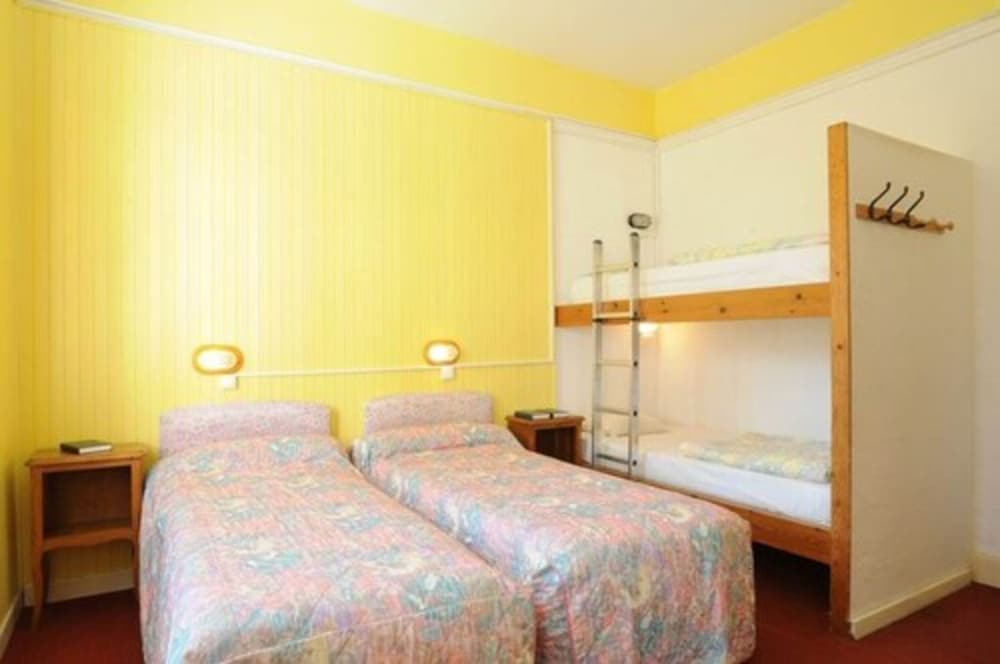 Quadruple Room - Photo 4