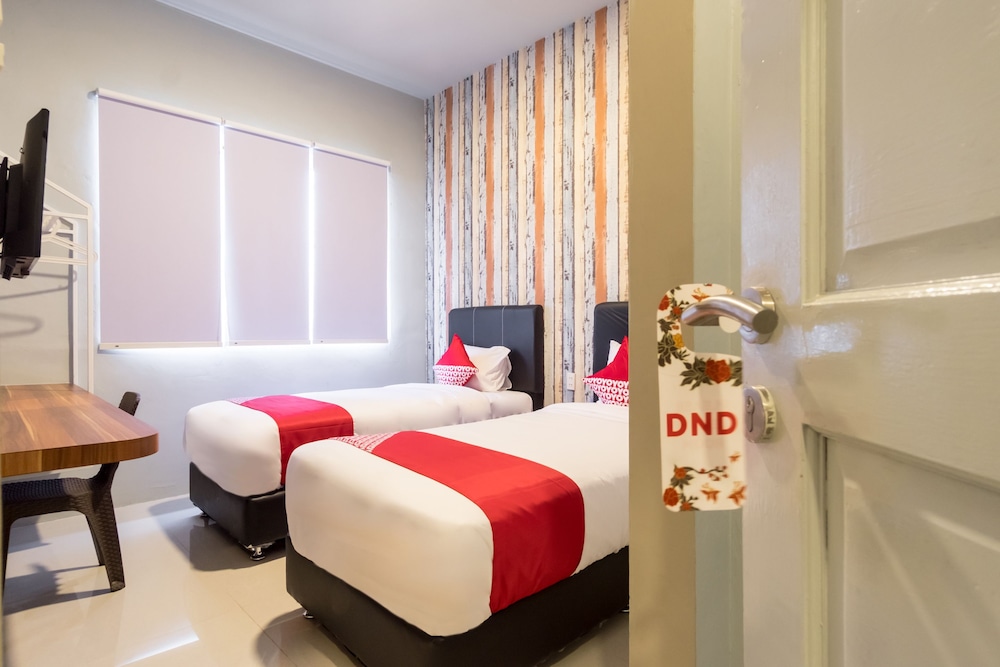 Deluxe Twin Room - Photo 2