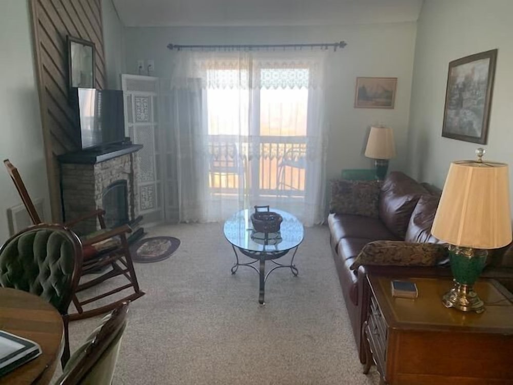Condo, Multiple Beds (Sugar Ski & Country Club Unit 11-803 ) photo 1