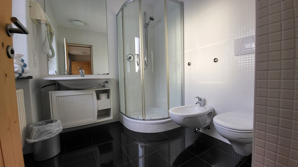 Panoramic Triple Room photo 3