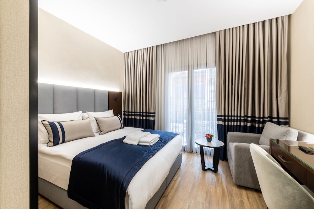 Double or Twin Room photo 2
