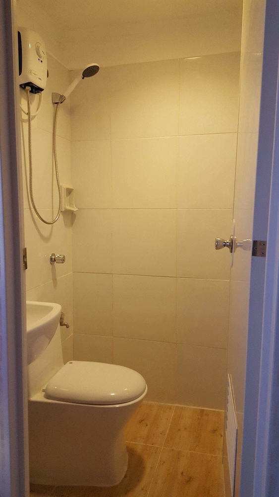 Superior Quadruple Room - Photo 8