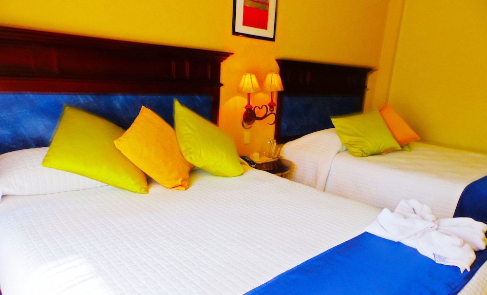 Classic Double Room, 2 Double Beds, Non Smoking photo 3