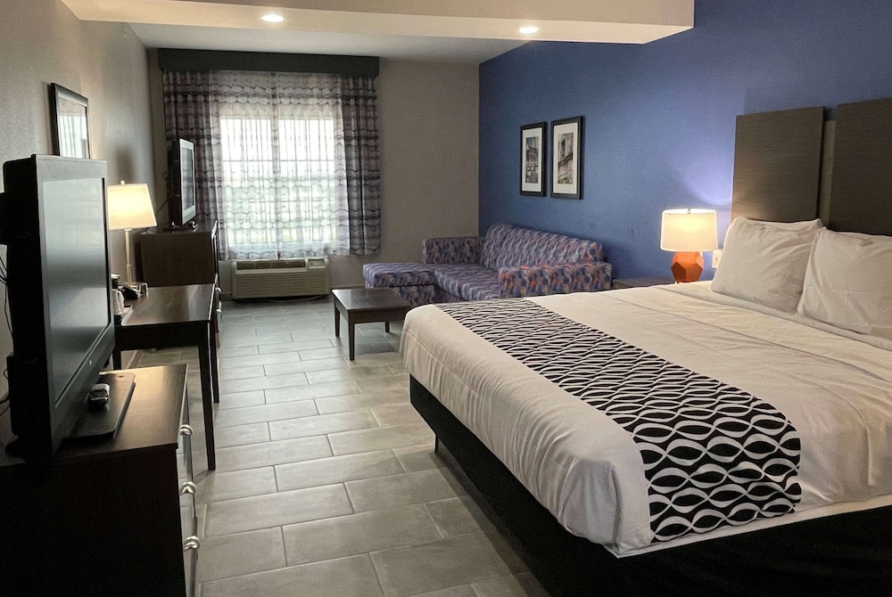 Room, 1 King Bed, Accessible, Non Smoking - Photo 1