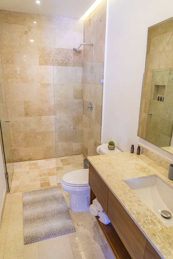 Standard Suite photo 2