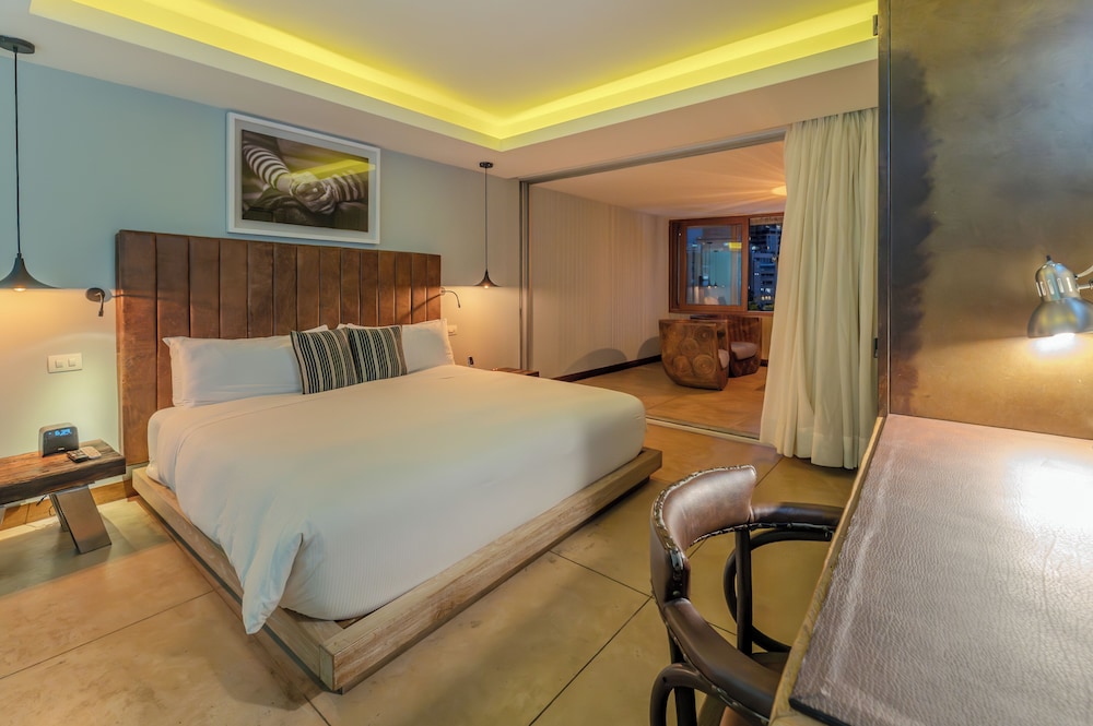 Standard Double Room, 1 King Bed - Photo 3