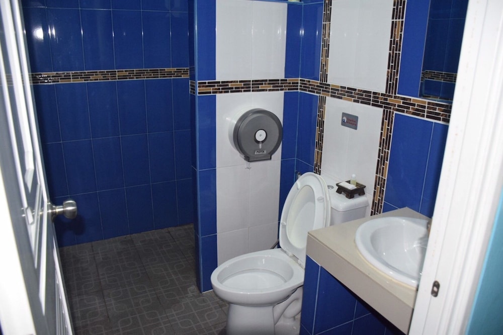 Triple Room - Photo 6