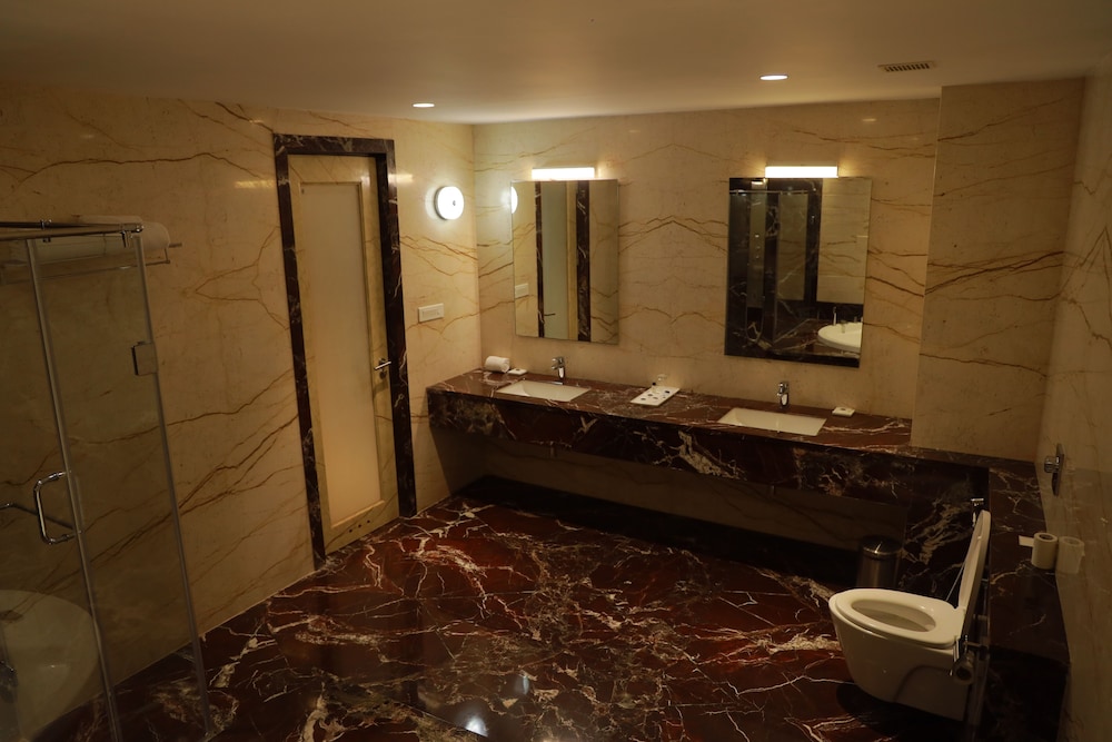 Pallazzio Suite photo 2