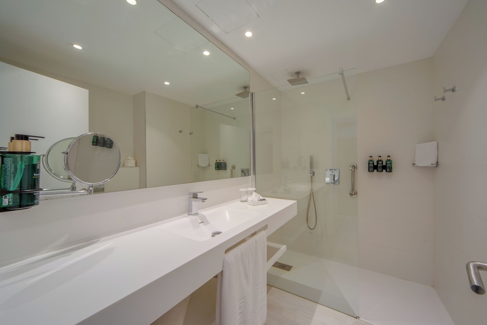 Double Room, Balcony, Sea View (2 Adultos + 1 Child)