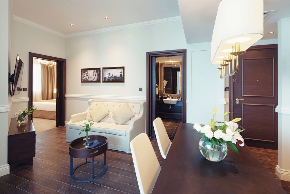 Executive Studio - Private Beach, Infinity Pool, Lazy River & Kids Club Access