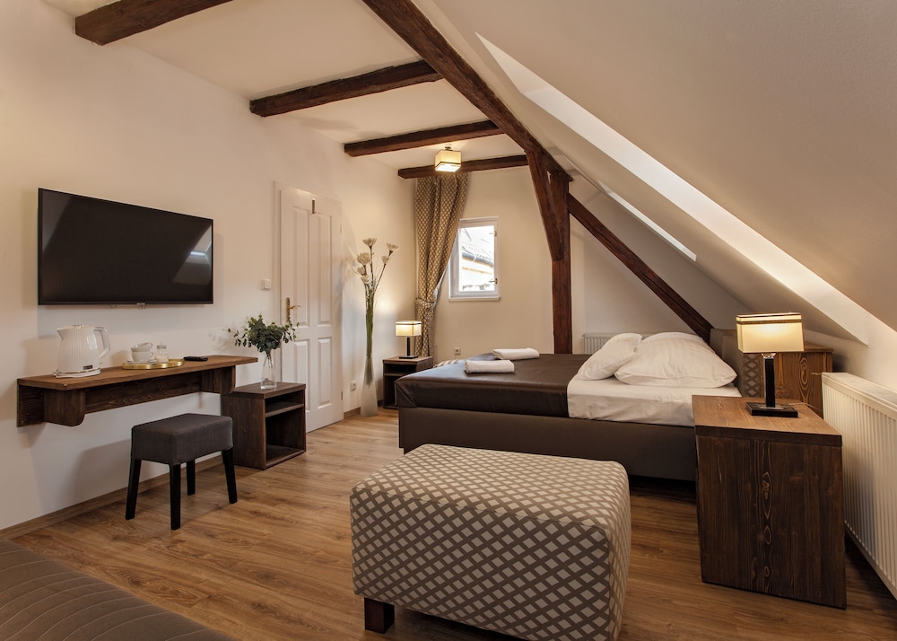 Design Quadruple Room