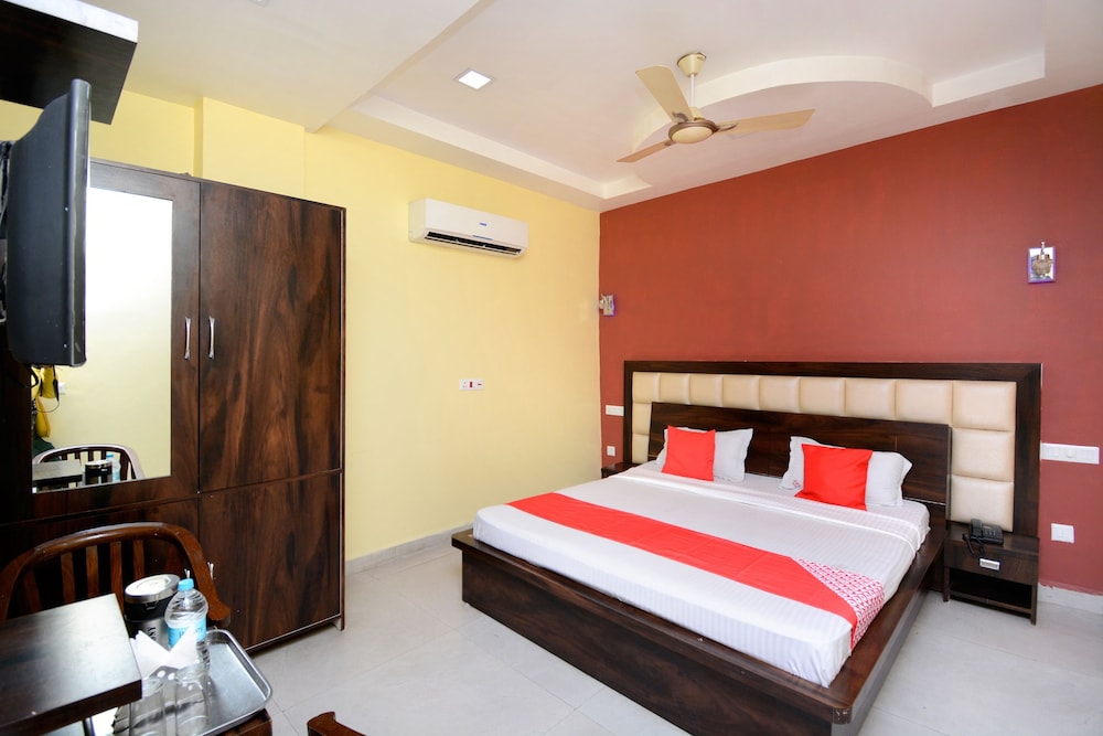 Deluxe Double Or Twin Room, 1 King Bed photo 1