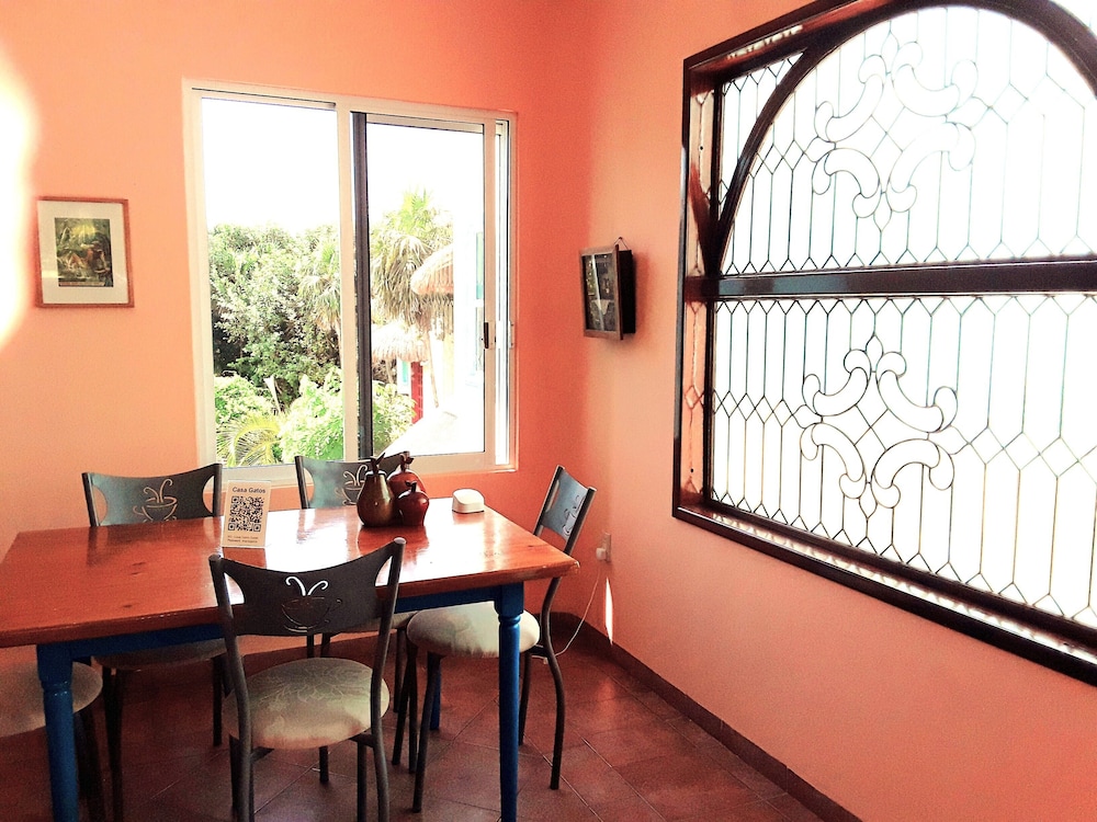 Classic Apartment, Balcony, Garden View photo 3