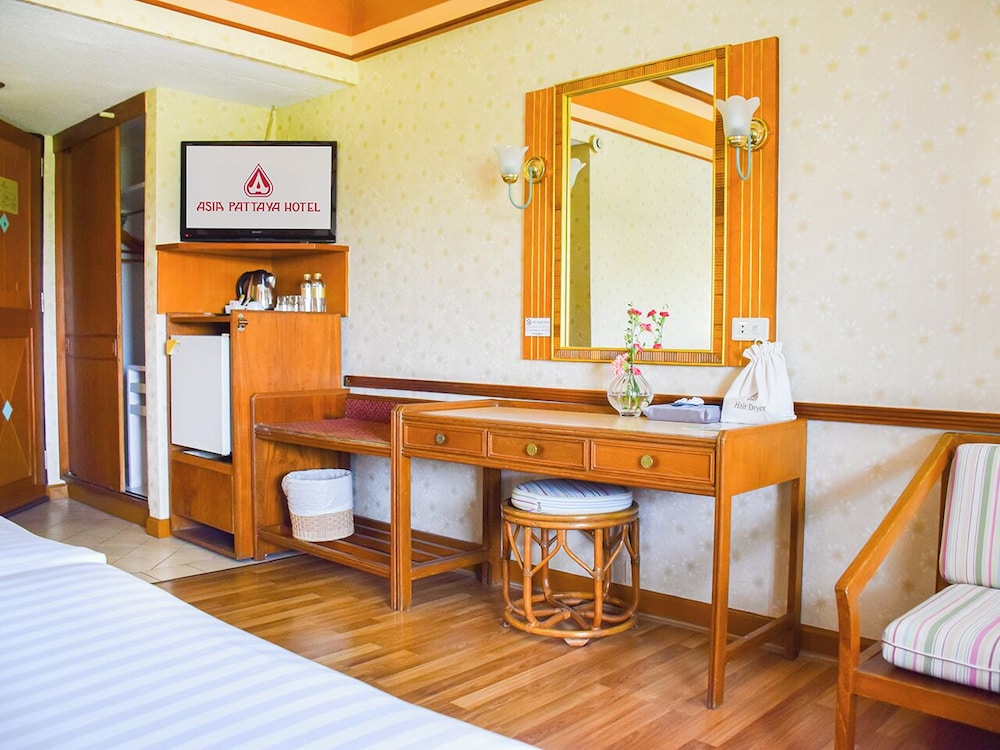 Standard Room, Golf View - Photo 6