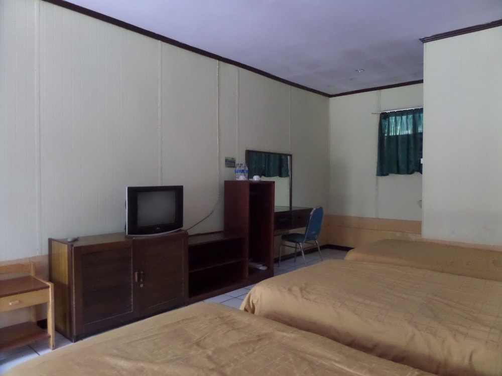 Standard Triple Room photo 2