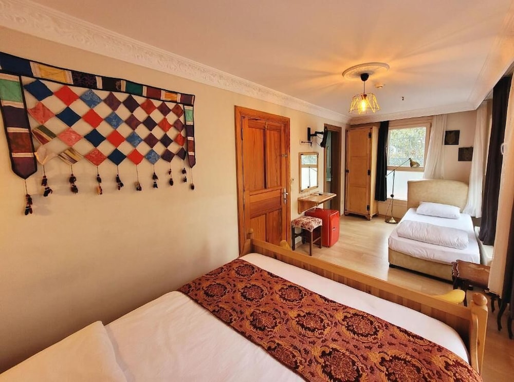 Standard Double or Twin Room photo 1