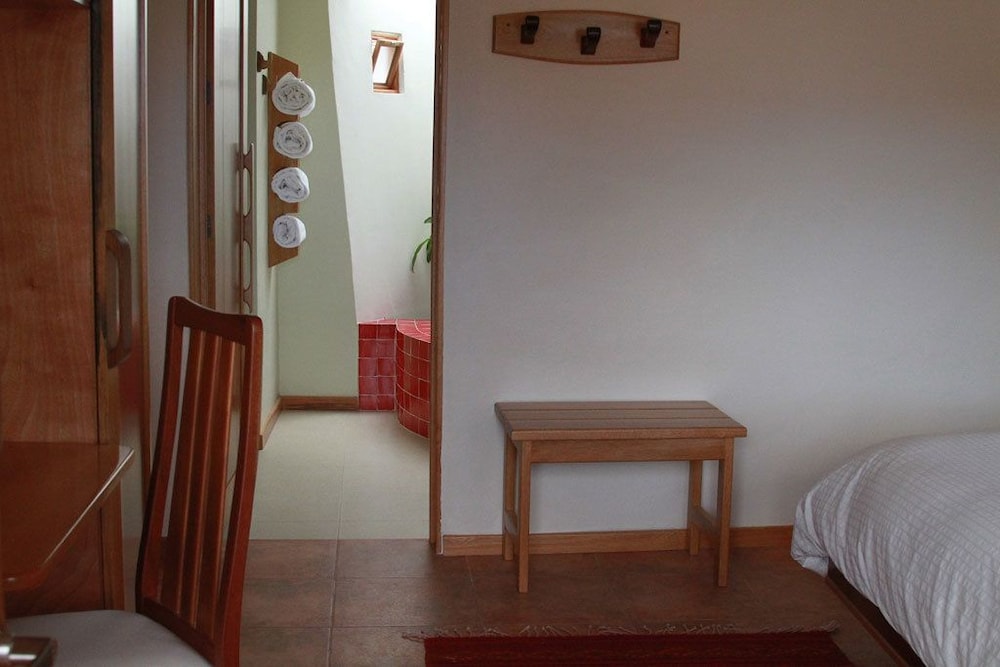 Superior Single Room, 1 King Bed, Jetted Tub photo 1