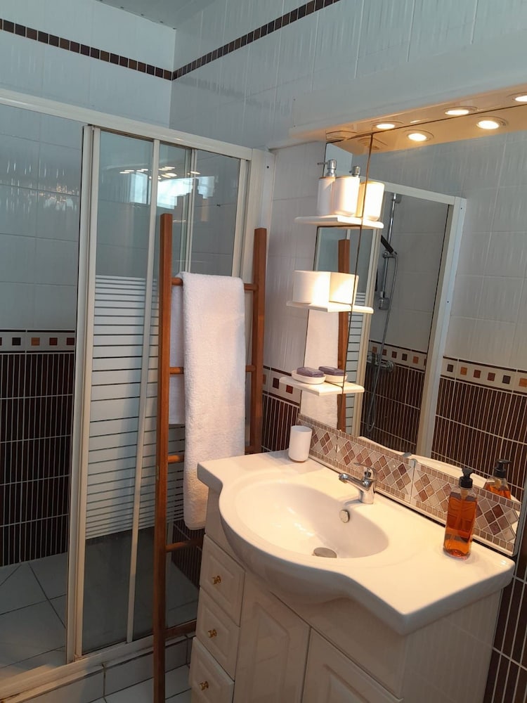 Deluxe Suite photo 3