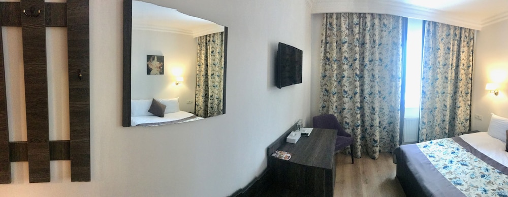 Single Room photo 2