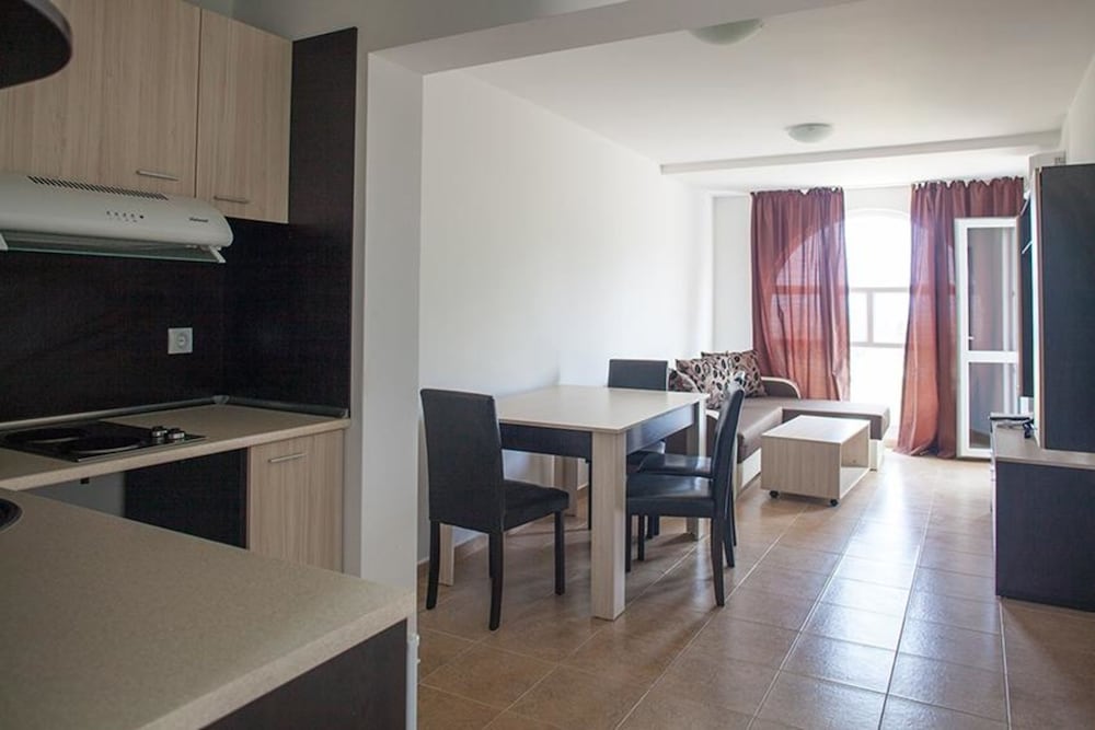 Apartment, Multiple Beds, Balcony photo 3