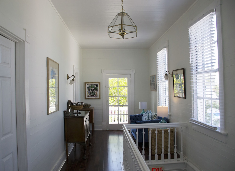 Duval Duplex 2 bedrooms 25 ft Balcony (Adults Only) photo 2