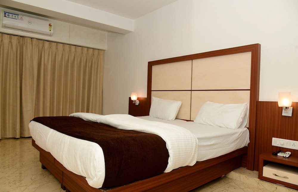 Deluxe Room - Photo 1