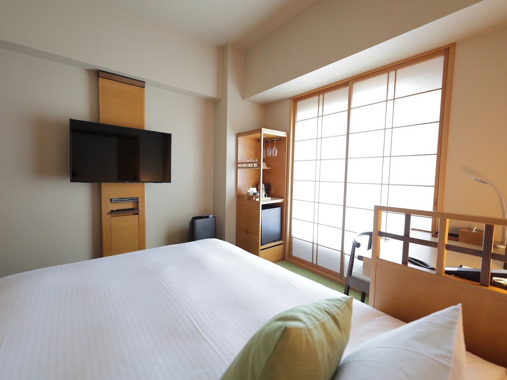 Standard Double Room, 1 Queen Bed, Non Smoking (High Floor)
