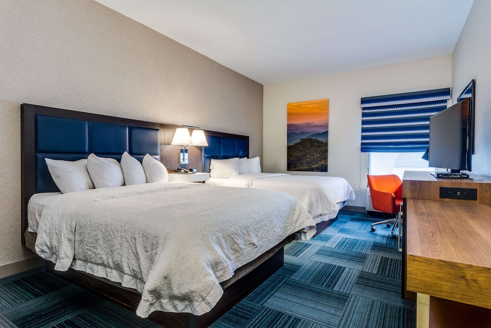 Room, 2 Queen Beds, Accessible, Non Smoking - Photo 1