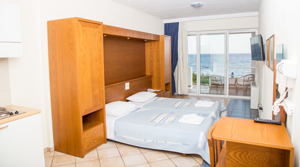 Double Twin, Sea View photo 1