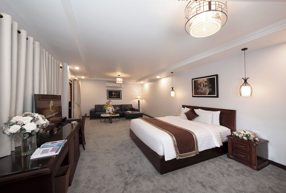 Luxury Suite