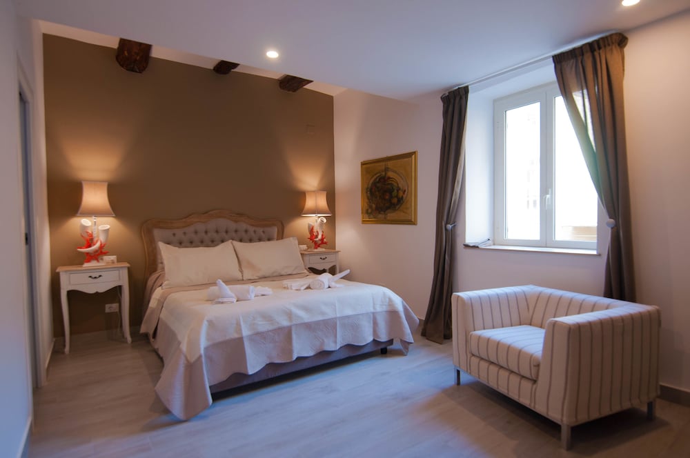 Comfort Double Room, City View