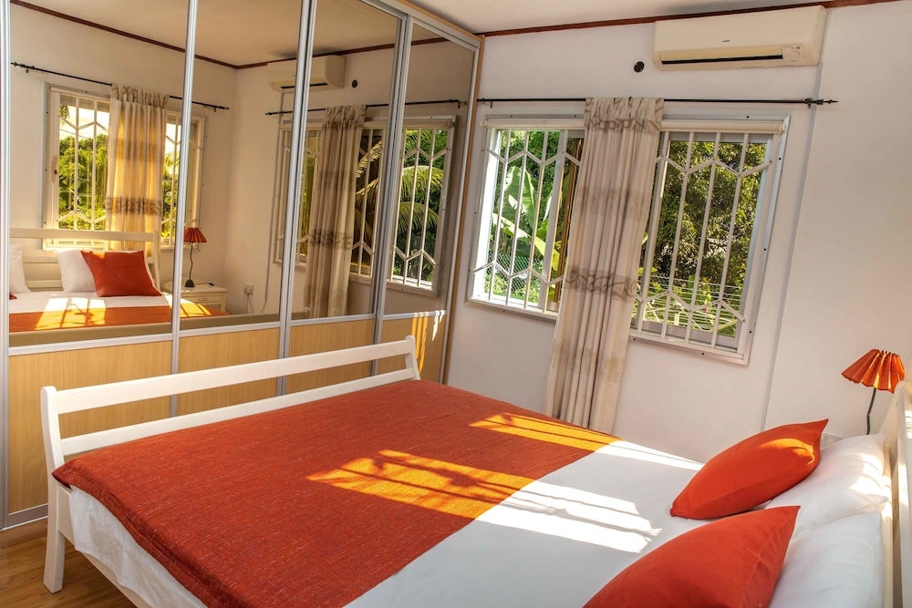 Room, 1 King Bed, Ground Floor photo 2