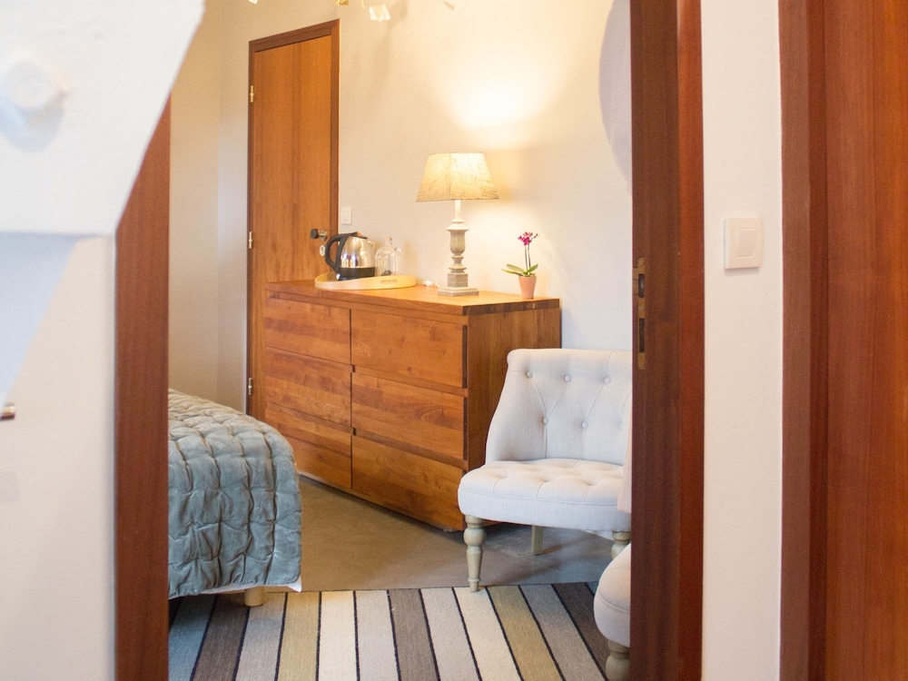 Superior Double Room, Ensuite, Garden View (Chambre L'Envolée) photo 3