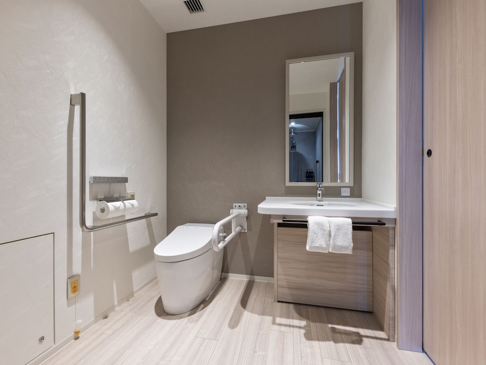 Accessible , 1 bed Double, Non Smoking - Photo 3