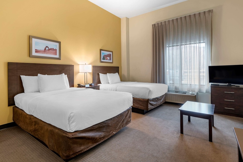 Suite, Multiple Beds, Non Smoking (Efficiency)