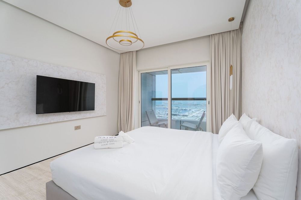 Deluxe Apartment, Balcony, Marina View photo 1