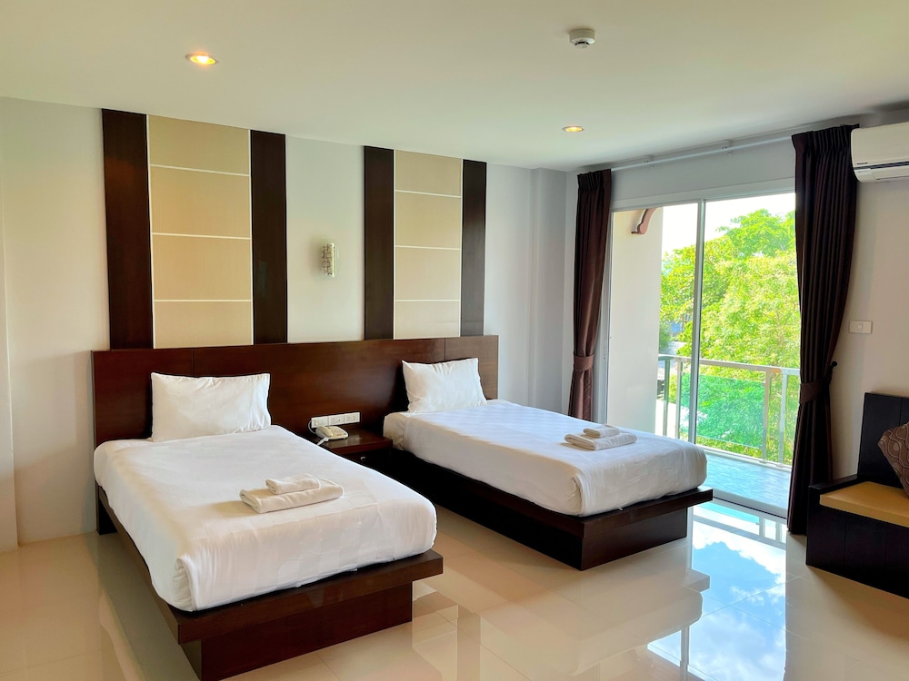 Superior Twin Room photo 3