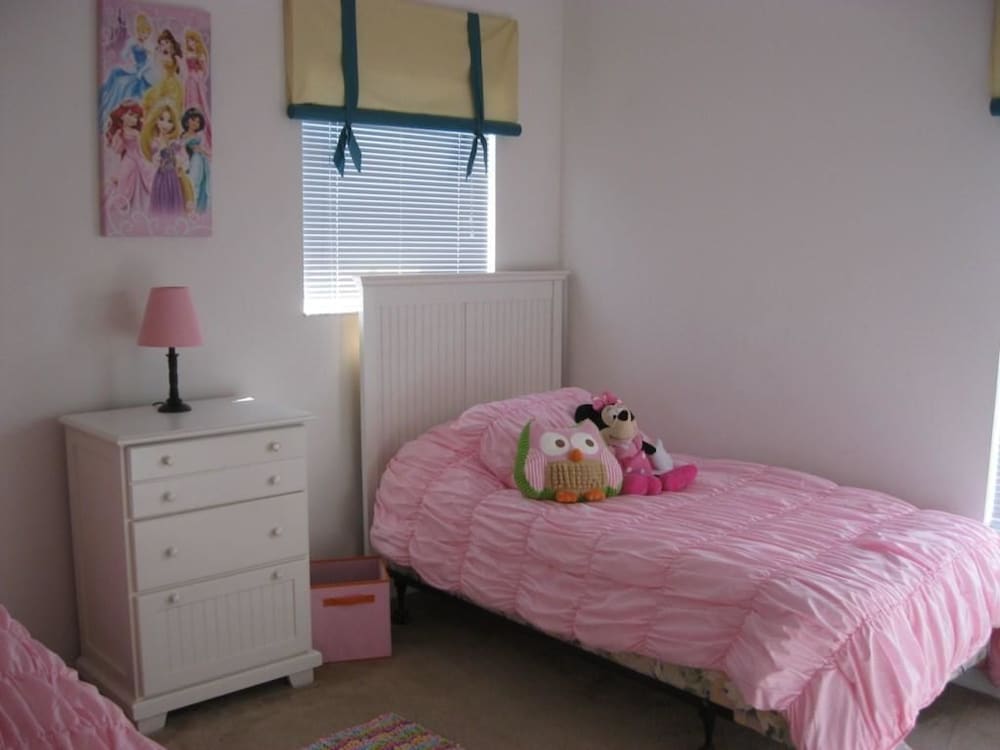 Apartment photo 2