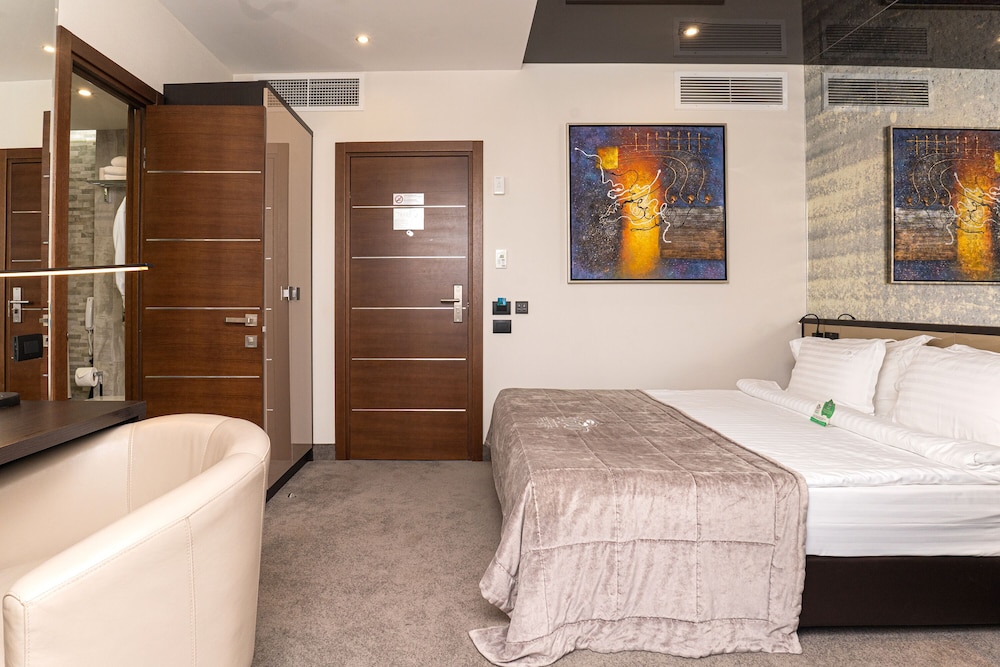 Standard Double or Twin Room, Terrace, Sea View photo 2