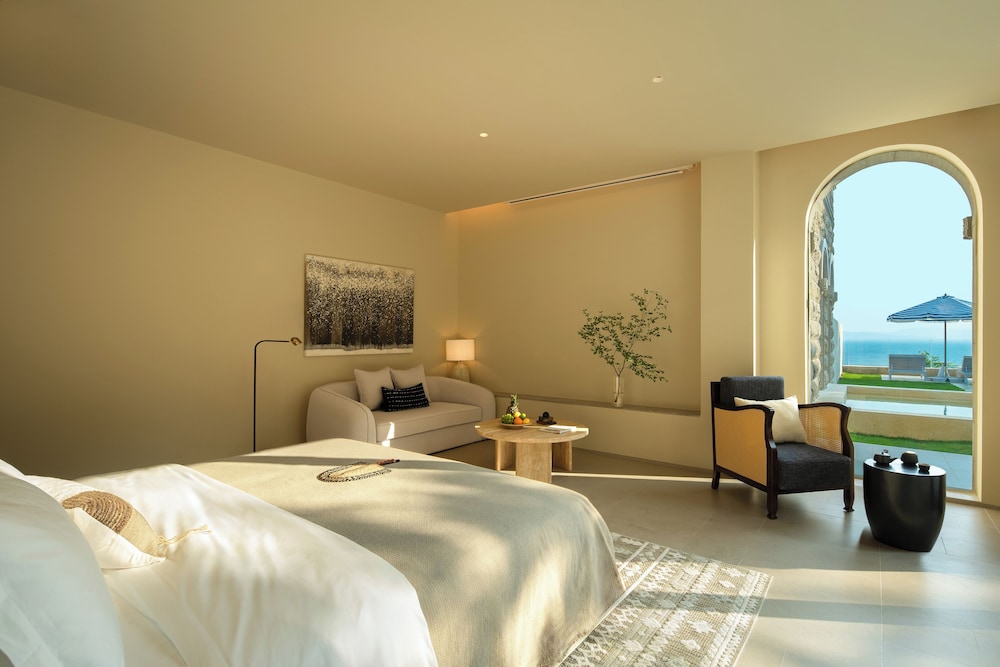Dream Mansion Sea View Pool Double Bed Room