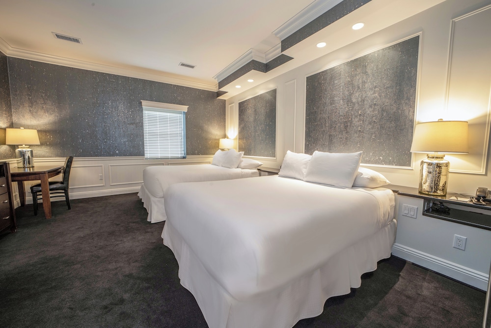 Presidential Suite photo 2