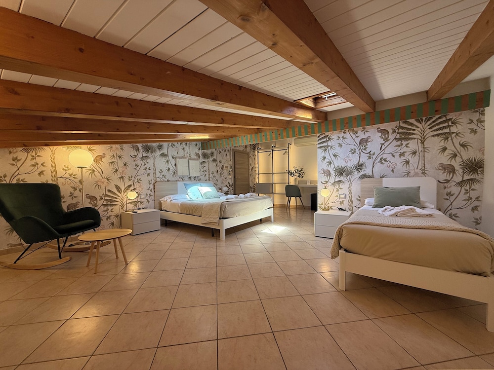 Design Triple Room