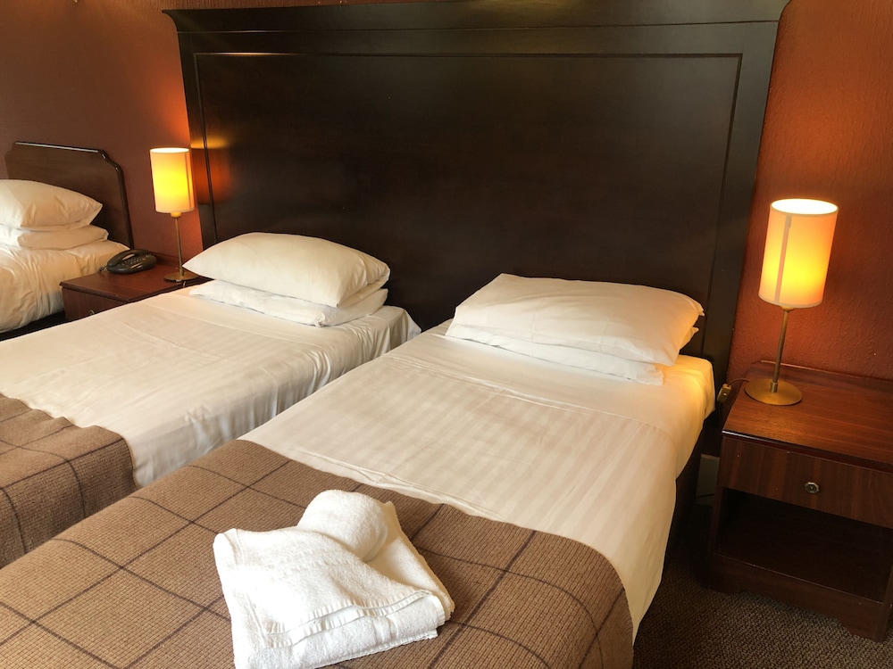 Classic Triple Room with Mountain View - Photo 4