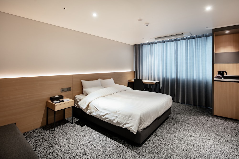 Deluxe Double Room - Photo 1