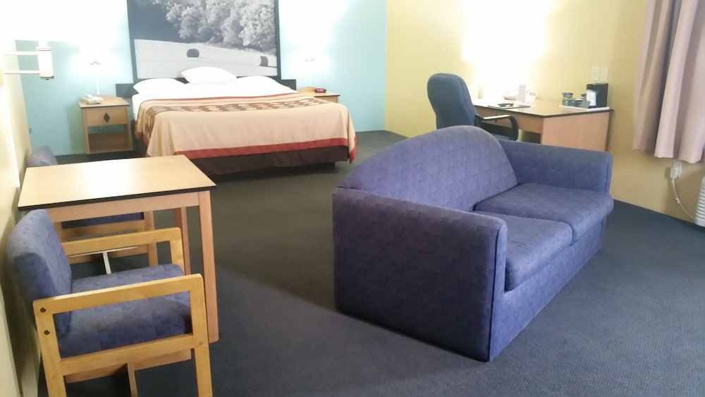 Executive Suite, 1 King Bed, Non Smoking (One-Bedroom Suite)