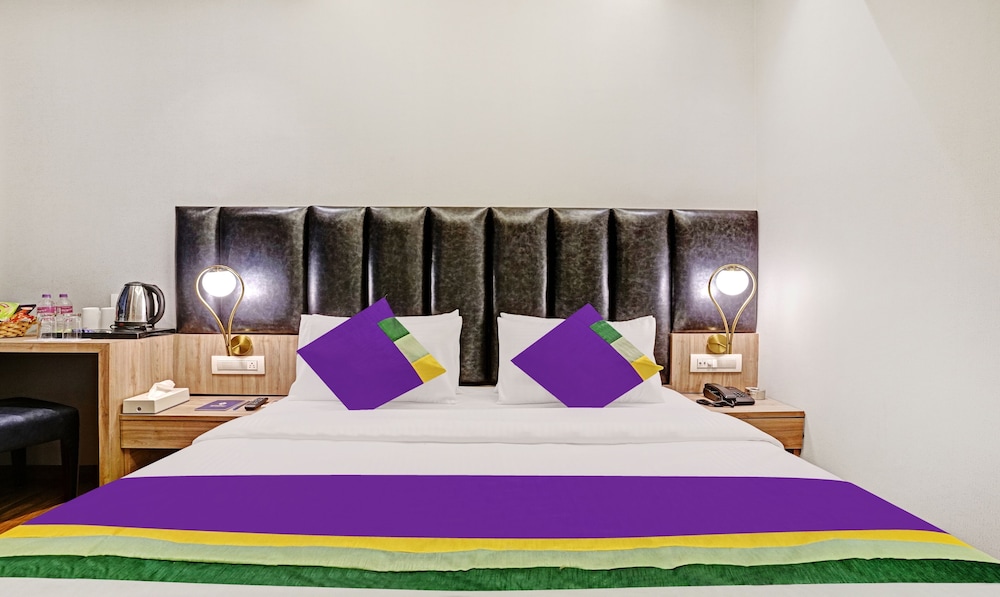 Standard Double Room - Photo 11
